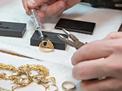 Why You Should Never Sell Gold Without a Proper Purity Test
